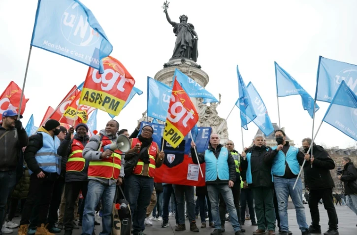 Des policiers municipaux manifestent pour réclamer une meilleure reconnaissance, le 3 févier 2024 à Paris