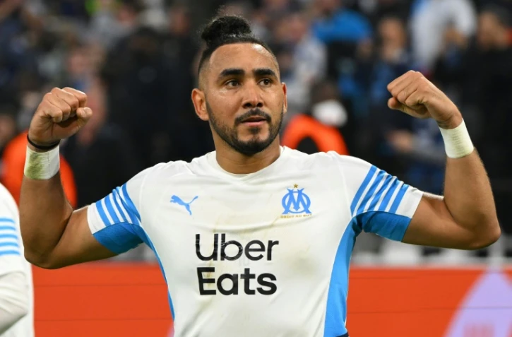 Le milieu de terrain de Marseille Dimitri Payet, après avoir marqué contre le PAOK Salonique, lors du quart de finale aller de la Ligue Europa Conférence, le 7 avril 2022 au Stade Vélodrome