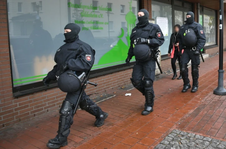 Opération de police contre la mosquée de Hildesheim, le 8 novembre 2016 en Allemagne