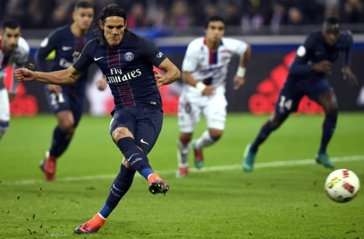 Edinson Cavani ouvre le score pour Paris contre Lyon au Parc OL, le 27 novembre 2016