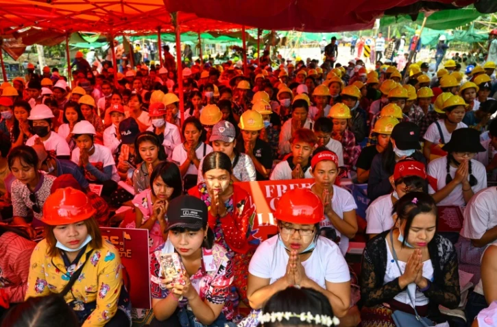 Manifestation à Rangoun, le 14 mars 2021 pour dénoncer le coup d'état militaire