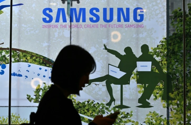 Devant un bâtiment de Samsung à Séoul, le 30 avril 2024