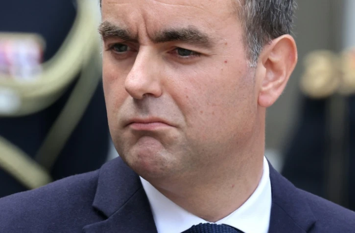 Le nouveau Premier ministre Sébastien Lecornu à l'hôtel Matignon, à Paris, le 10 septembre 2025
