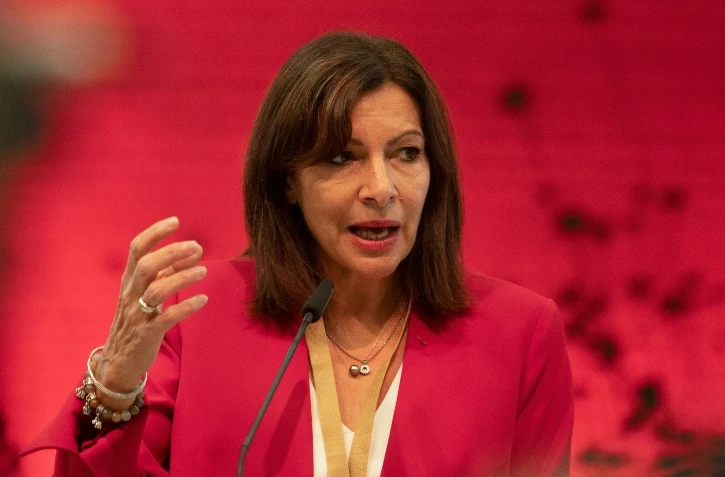 Anne Hidalgo, candidate à l'élection présidentielle 2022, lors d'une conférence de presse à Valence le 15 octobre 2021