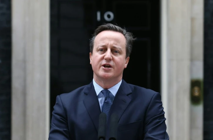 Le Premier ministre britannique David Cameron s'adresse aux médias depuis le 10 Downing Street à Londres, le 20 février 2016