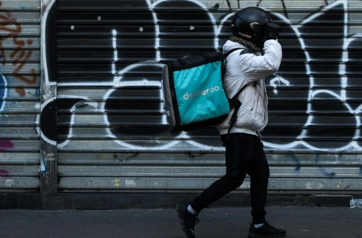 Un livreur Deliveroo en mars 2020 à Paris