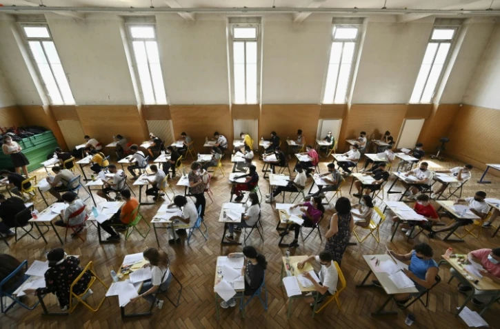 La philo ouvre à nouveau le bal des épreuves écrites du baccalauréat: plus de 540.000 lycéens vont plancher mardi matin sur la dissertation ou le commentaire de texte
