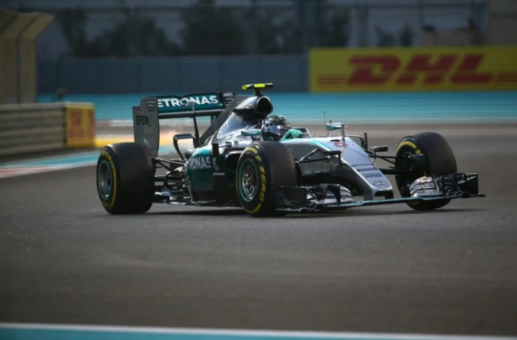 Le pilote Mercedes-AMG Nico Rosberg au volant de sa monoplace lors du GP d'Abou Dhabi, le 29 novembre 2015