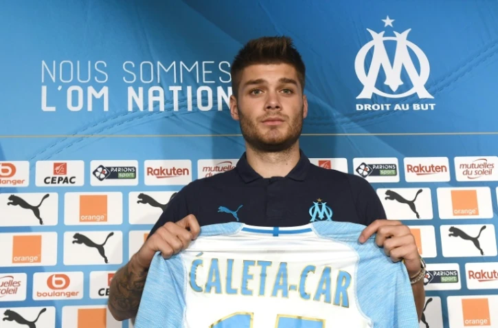 Le défenseur croate Duje Caleta-Car, recrue de l'OM, lors de sa présentation le 20 juillet 2018 à Marseille