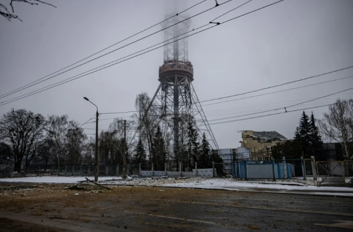 La tour de télévision touchée la veille par une frappe russe, le 2 mars 2022 à Kiev