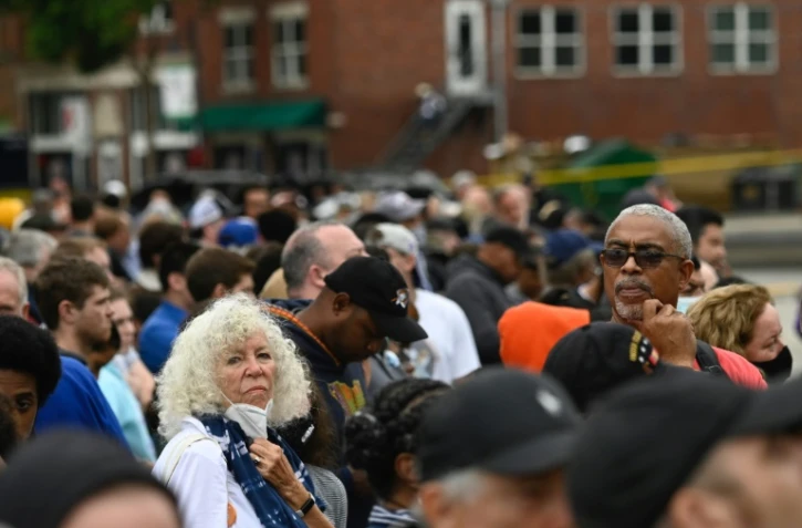 Des habitants de Tulsa attendent le président de Joe Biden, venu commémorer un massacre d'Afro-Américains le 1er juin 2021