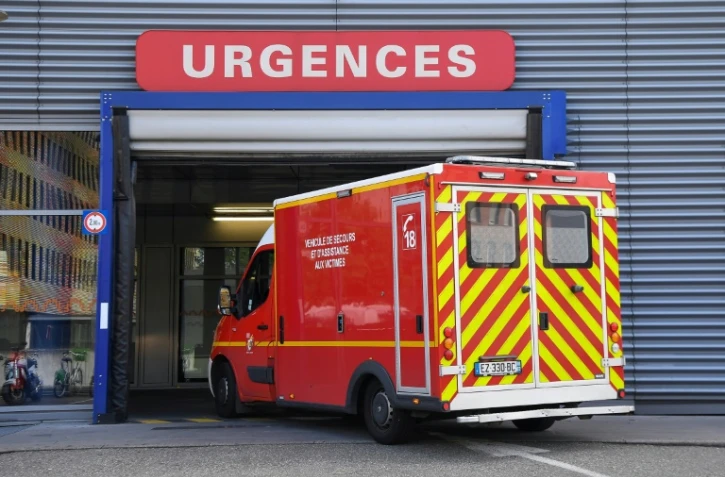 Les services d'urgences hospitalières ont enregistré un nouveau record de fréquentation en 2017, avec 21,4 millions de passages, tandis que le nombre de lits d'hospitalisation a franchi pour la première fois à la baisse le seuil des 400.000