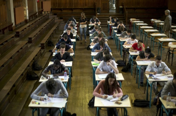 Des élèves passent le bac à Paris, en juin 2014