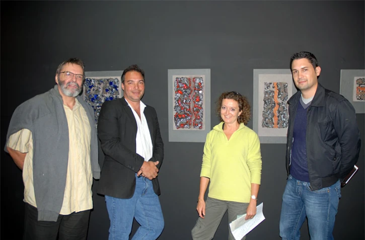 Vendredi 13 août 2010 - Claude Berlie-Caillat de ART SUD ; Pascal Hoarau Directeur de la Maison du Volcan ; Emmanuelle Toulouse l'artiste ; Yannick Gironcel, Directeur Général Délégué de la SEML Réunion