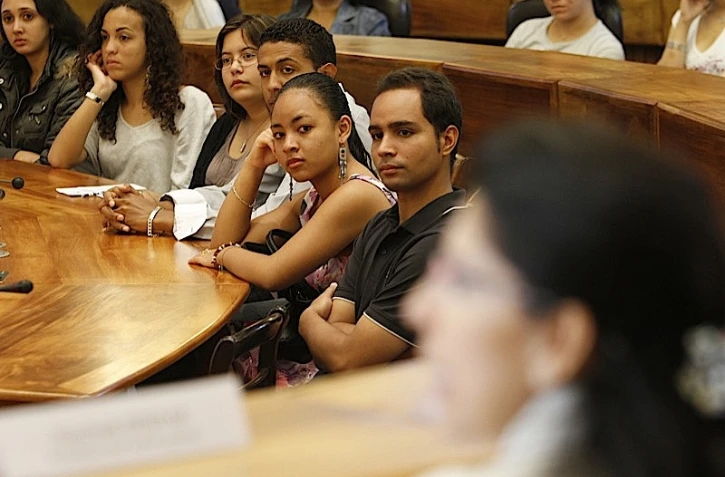 Mardi 17 Août 2010
   

Conseil général présentation de la politique du département en matière d'éducation