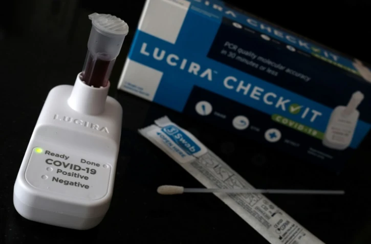 Un kit de dépistage à domicile Lucira à Los Angeles, le 12 octobre 2021