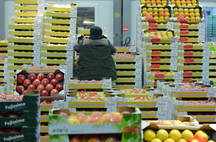 Plusieurs centaines de manifestants opposés à la loi travail, militants CGT principalement, ont perturbé jeudi matin l'accès au marché international de Rungis