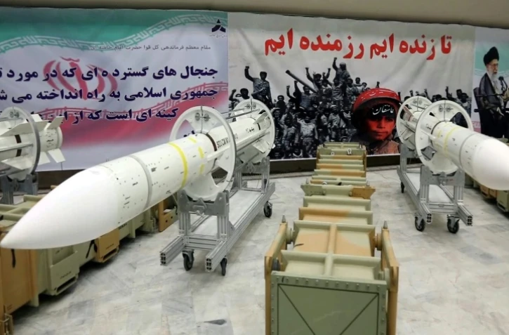 Des missiles Sayyad-3 exposés dans un endroit non précisé en Iran, dans une photo diffusée par le ministère de la Défense irianien le 22 juillet 2017