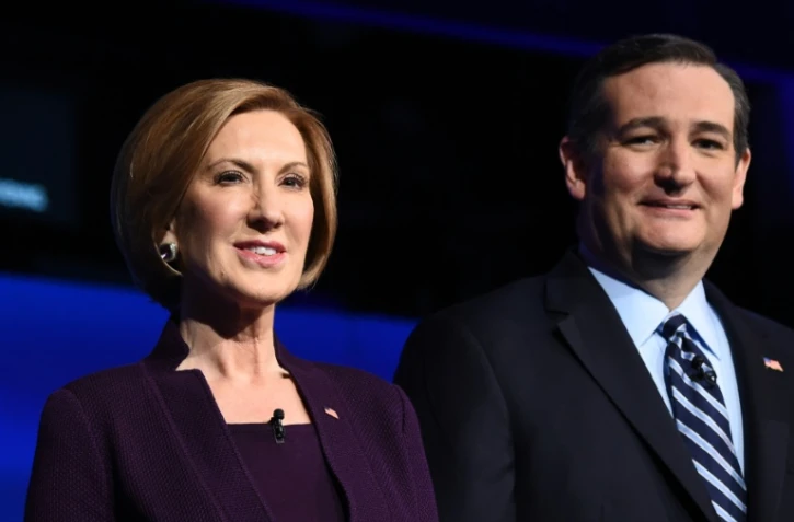 Le sénateur du Texas et candidat aux primaires républicaines Ted Cruz, et Carly Fiorina, ex-PDG de Hewlett Packard, qui fut candidate aux primaires, à Boulder, dans le Colorado, le 28 octobre 2015