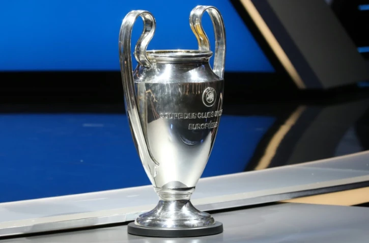 Trophée de la Ligue des champions exposé dans la salle du tirage au sort de la phase de groupes à Monaco, le 25 août 2016