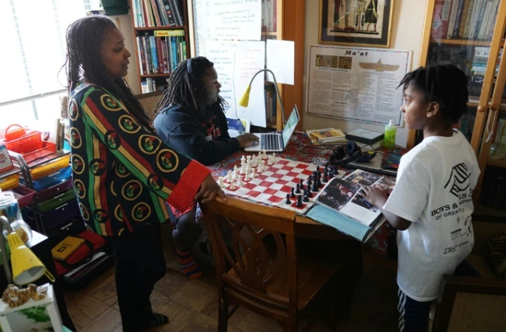 Des enfants américains qui étudient à domicile à Washington, le 24 février 2017