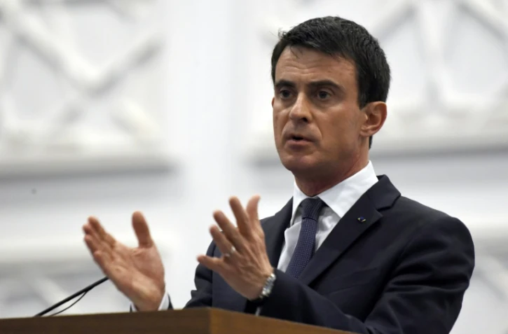Le Premier ministre Manuel Valls à Alger le 10 avril 2016