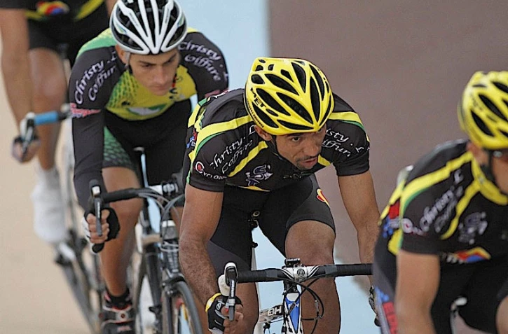 Lundi 20 Septembre 2010

Tour de l'île cycliste 2010