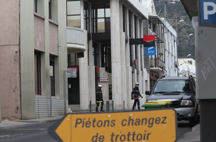 Vendredi  24 septembre 2010 - Saint-Denis - Alerte à la bombe dans le centre-ville