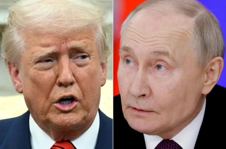 (COMBO) Cette combinaison de photos créée le 17 mars 2025 montre, G-D, le président américain Donald Trump à Washington le 13 mars et le président russe Vladimir Poutine à Moscou le 13 mars 2025.
