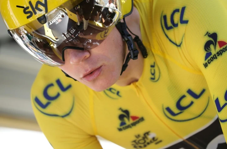 Chris Froome prend le départ du contre-la-montre de la 13e étape du Tour de France, le 15 juillet 2016 à Bourg-Saint-Andéol