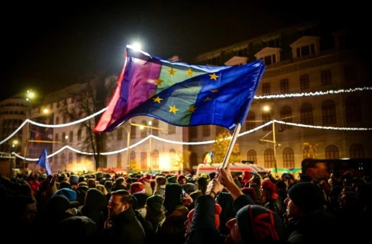 Des manifestants pro-européens à Bucarest le 5 décembre 2024