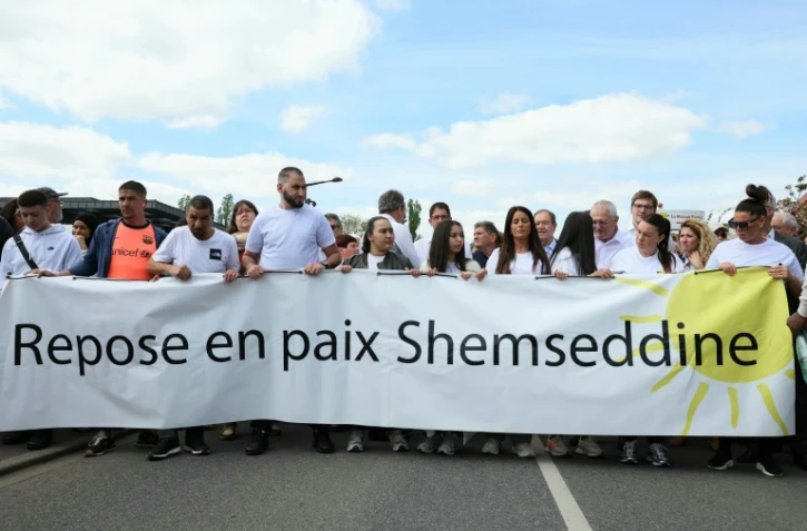 Marche blanche en mémoire de Shemseddine le 12 avril 2024 à Viry-Châtillon, en Essonne