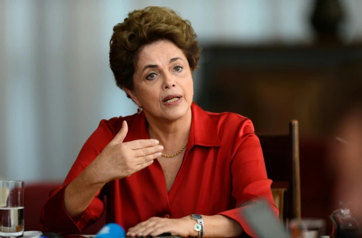 La présidente brésilienne suspendue de ses fonctions Dilma Rousseff, lors d'une rencontre avec des journalistes étrangers, au palais présidentiel Alvorada, à Brasilia, le 18 août 2016