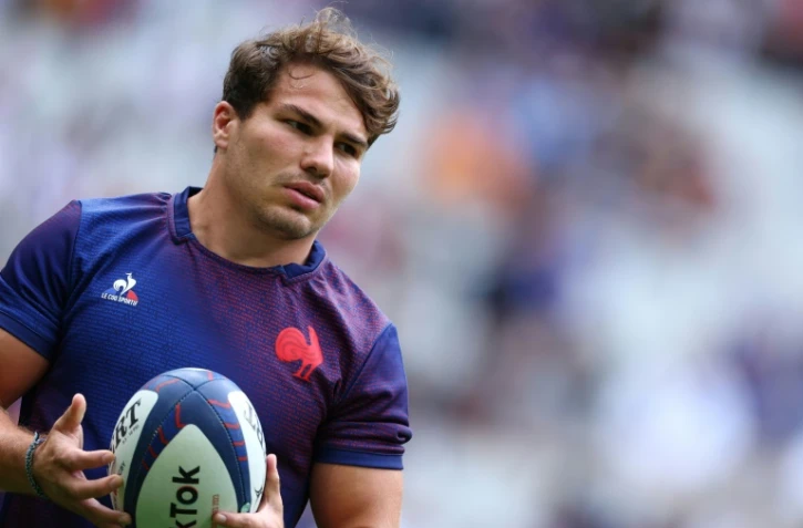 Le capitaine et demi de mêlée du XV de France Antoine Dupont avant un match de préparation au dernier Mondial, le 27 août 2023 au Stade de France
