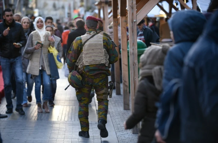 Militaire en patrouille le 31 décembre 2015 à Bruxelles