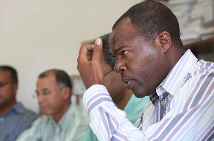 Mercredi 6 Octobre 2010

Conférence de presse des conseillers généraux du groupe objectif réunion