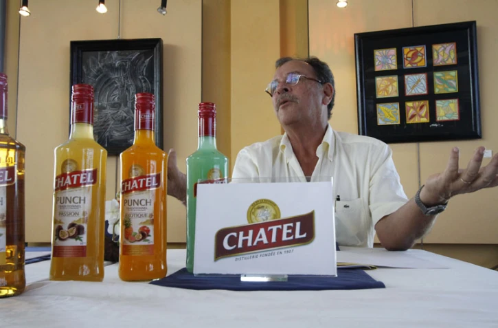 Jeudi 7 octobre 2010 - conférence de presse de Jean Chatel pour la présentation de ses nouveaux punchs. (Photo Julie Fioretti)