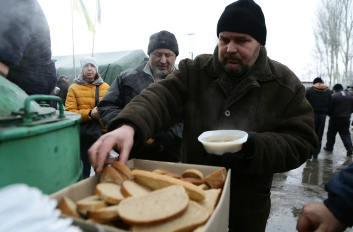 Distribution de nourriture à Avdiivka, dans la région de  Donetsk, le 5 février 2017 