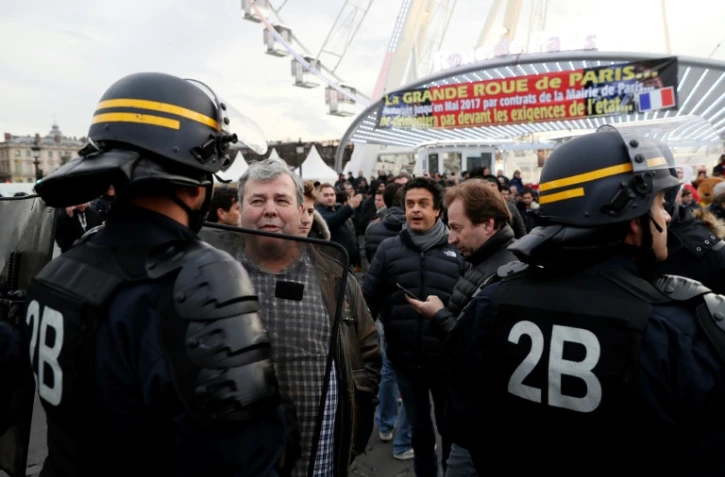 Des forains venus soutenir Marcel Campion le 24 novembre 2016 place de la Concorde à Paris