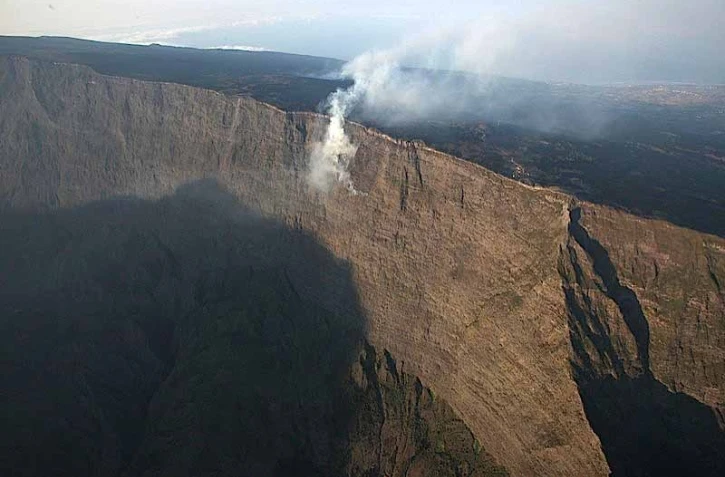 Vendredi 15 Octobre 2010

Incendie au Maïdo