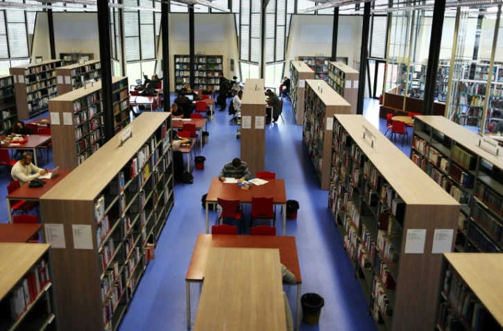 Passer de lycéen à étudiant ou d'étudiant à employé, sont des moments "propices au développement du sentiment d'imposture"