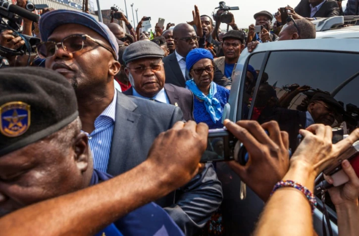 Etienne Tshisekedi (C), l'opposant congolais historique arrive Ă Kinshasa, le 27 juillet 2016