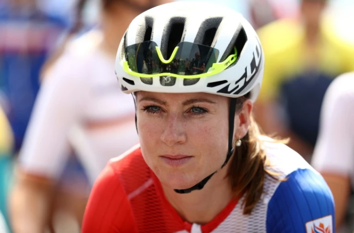 La cycliste néerlandaise Annemiek van Vleuten avant le départ de la course de cyclisme sur route des JO, à Rio le 7 août 2016