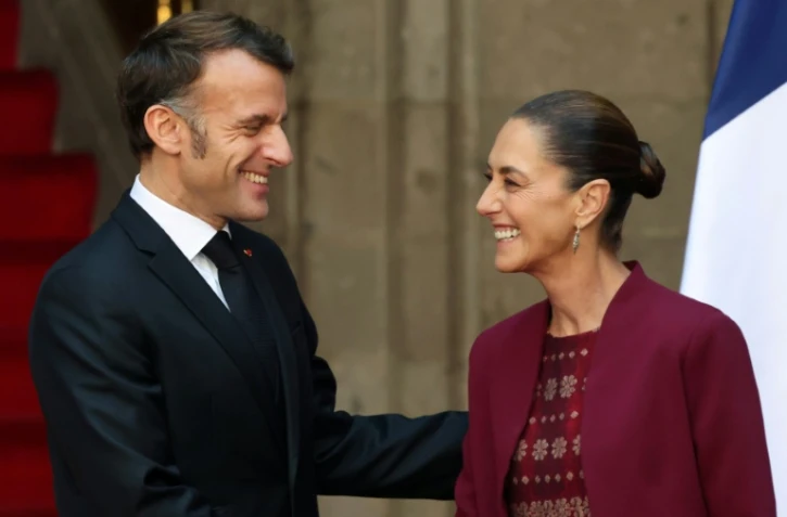 Les présidents français Emmanuel Macron et mexicaine Claudia Sheinbaum à Mexico le 7 novembre 2025