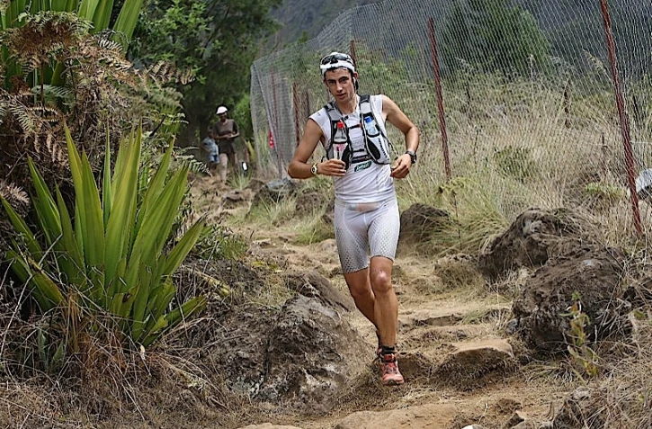 Grand raid - Vendredi 22 octobre 2010 - Killian Jornet à Îlet aux Orangers dans le Cirque de Mafate
