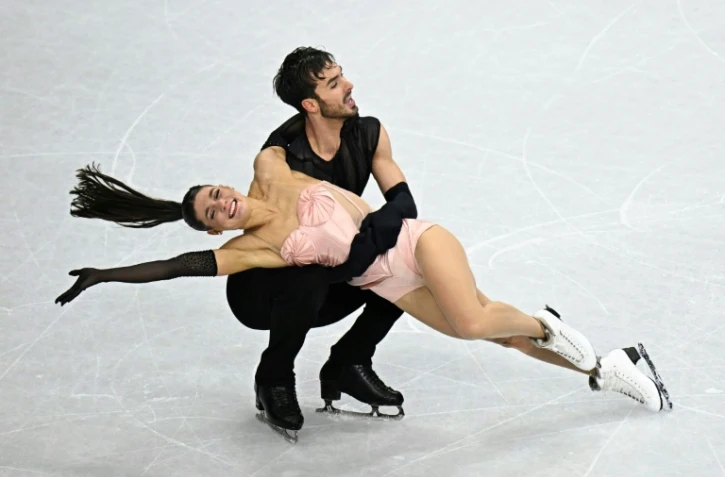 Guillaume Cizeron et Laurence Fournier Beaudry brillants en danse rythmique aux Jeux de Milan Cortina, le 9 février 2026 