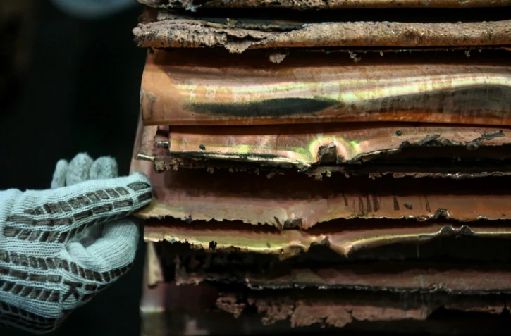 Des feuilles de cuivre dans une usine de la région de Mourmansk en Russie, le 25 février 2021