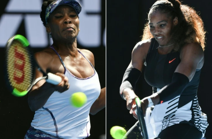 Les s?urs Serena (D) et Venus Williams (G) le 26 janvier 2017 à Melbourne lors de l'Open d'Australie