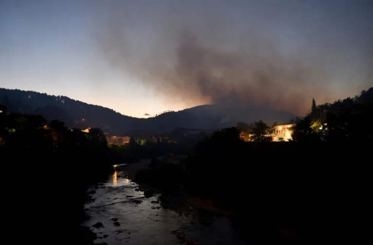 Un incendie près de la ville de Bessèges, dans le Gard, le 7 juillet 2022