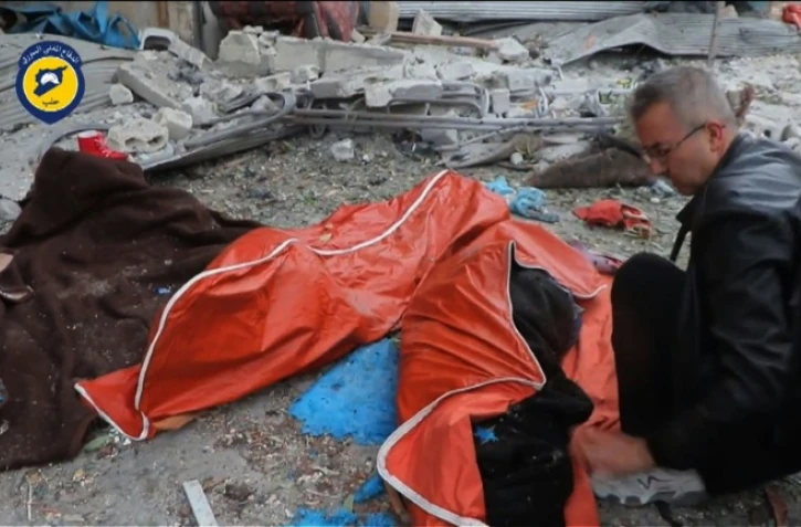 Des cadavres dans les rues d'Alep, capture d'écran d'une vidéo diffusée le 30 novembre 2016 par les secouristes syriens des Casques Blancs